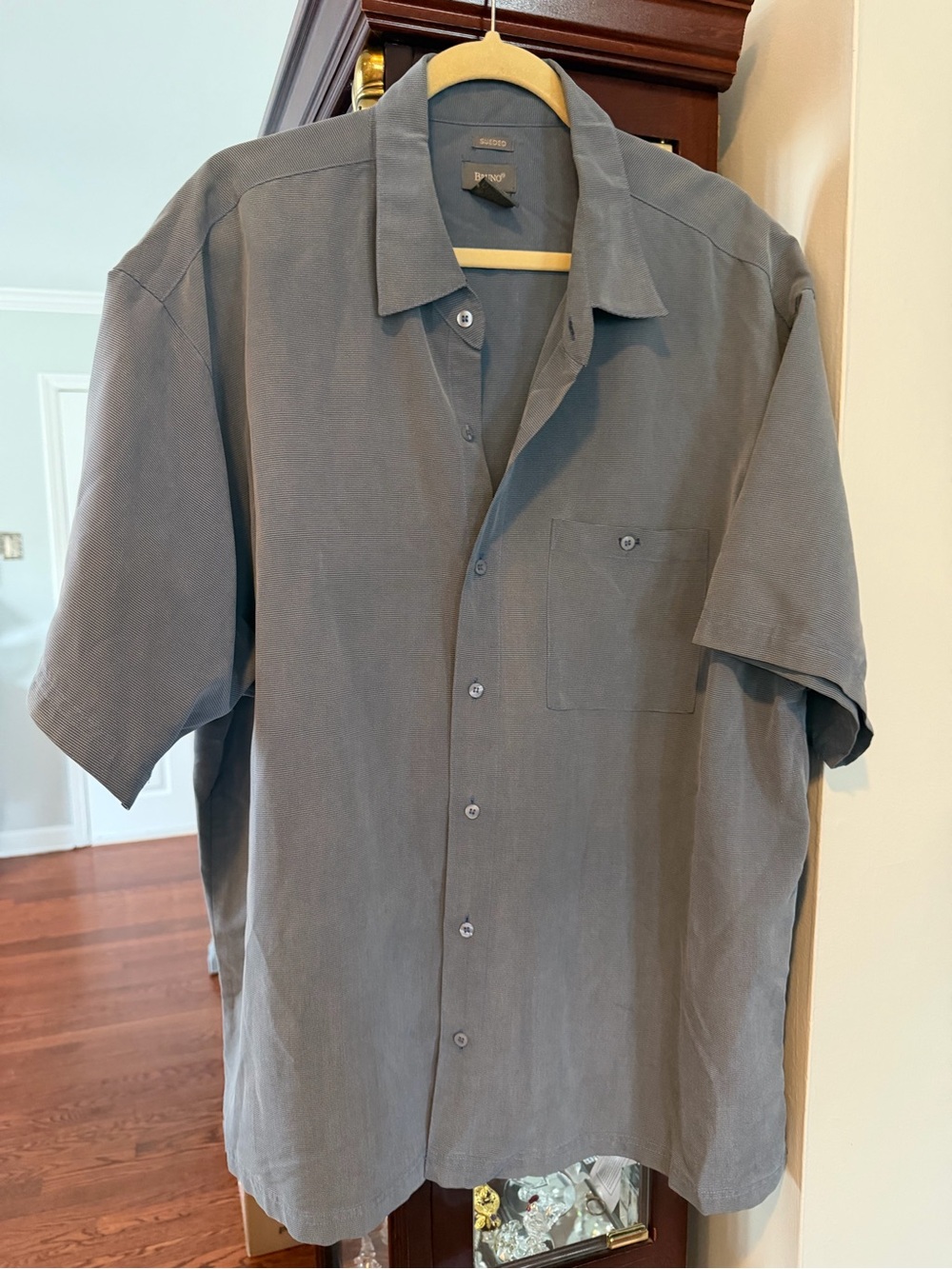 Bruno Classic Short-Sleeve Button-Up Shirt in Slate Gray. Bruno